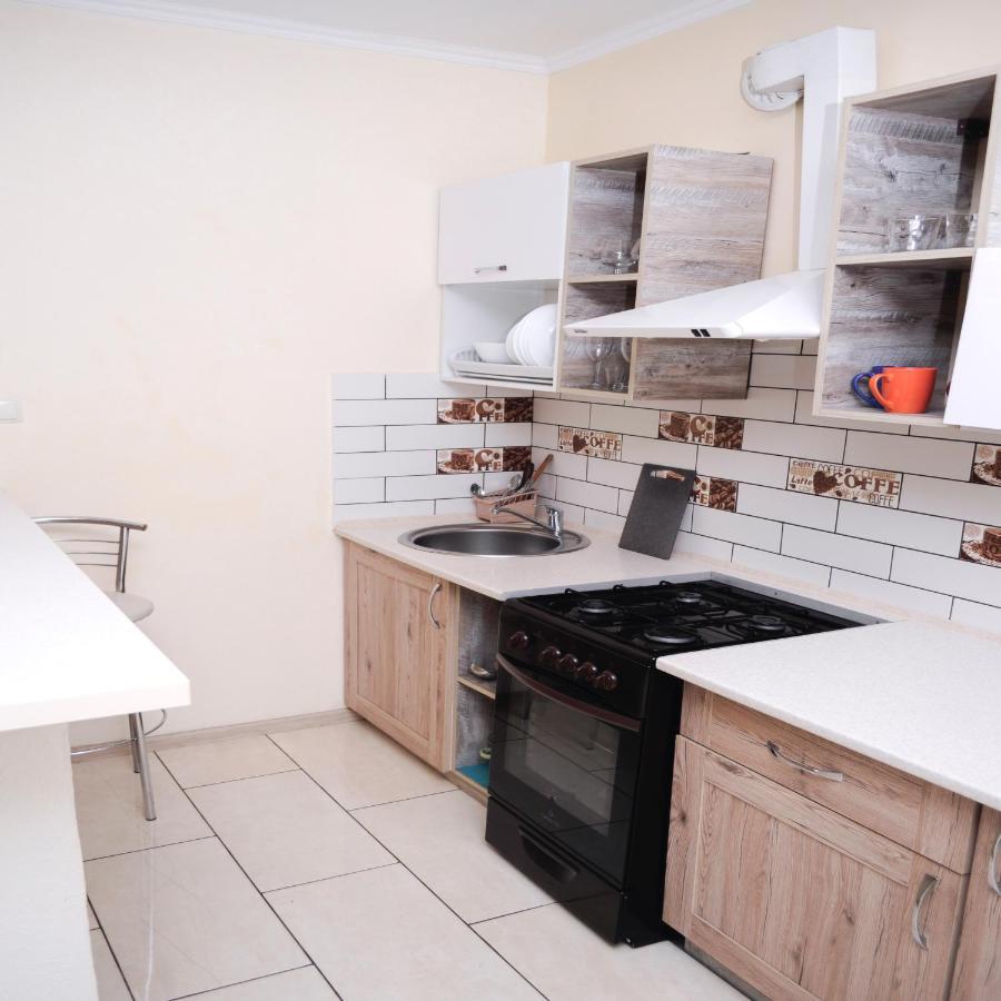 Apartamento Залізнична 49 "Хочу Цю!" Ivano-Frankivsk Exterior foto