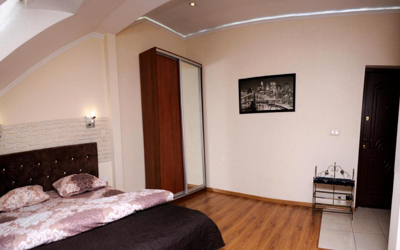 Apartamento Залізнична 49 "Хочу Цю!" Ivano-Frankivsk Exterior foto